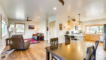 Casa (2 Bedrooms) | Interior