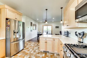 House (2 Bedrooms) | Interior - 5 Mi to Arches NP: Canyon-view Hideaway w/ Deck! (Moab)