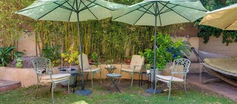 Studio w/ Hot Tub Access, 4 Mi to Sofi Stadium