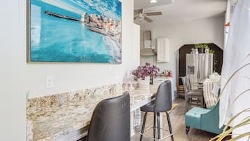 Apartment (1 Bedroom) | Interior