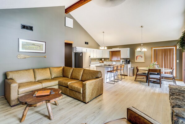 House (4 Bedrooms) | Interior