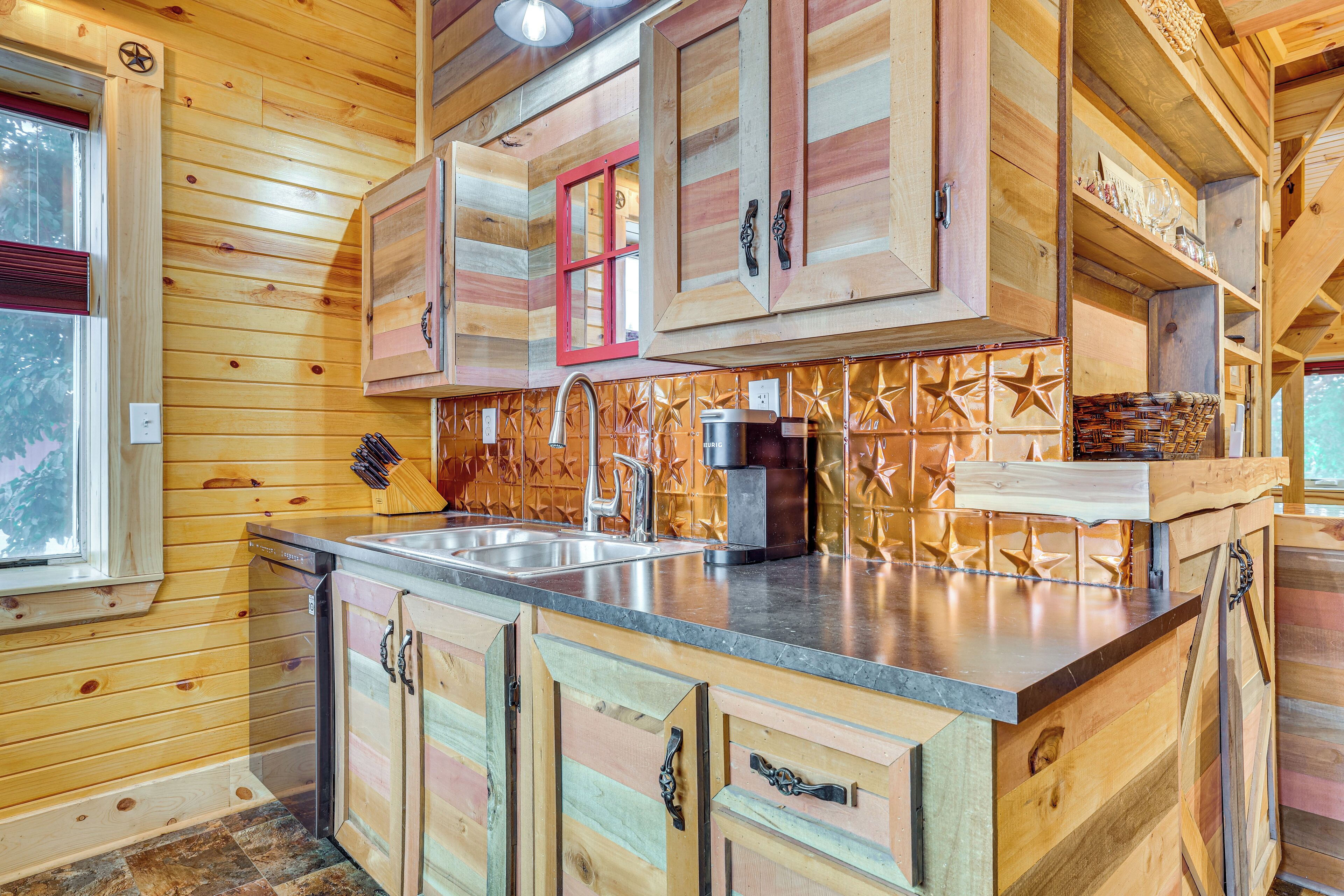 Apartment (0 Bedroom) | Interior