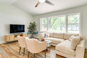 House (3 Bedrooms) | Interior