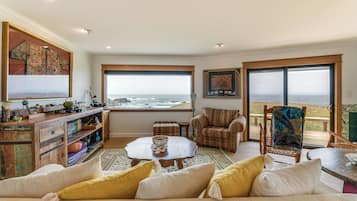 House (1 Bedroom) | Interior