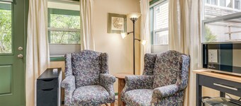 < 1/2 Mi to Osu: Studio in Corvallis Near Parks