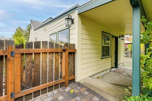 Apartment (0 Bedroom) | Interior