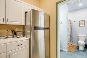 Interior - < 1/2 Mi to Osu: Studio in Corvallis Near Parks (Corvallis)