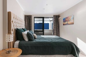 2 bedrooms, iron/ironing board, travel cot, WiFi