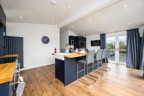 Villa | Dining