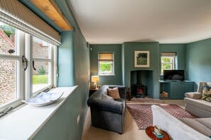 Télévision, cheminée