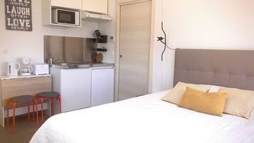 1 chambre, fer et planche Ă repasser, lit parapluie, Wi-Fi gratuit