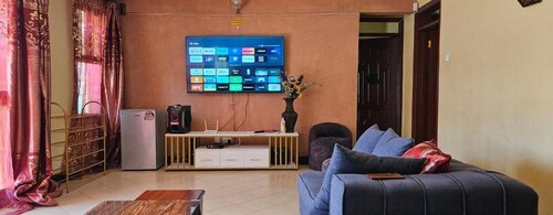 Lux Suites Weavers Haven Guest House