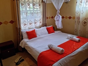 Family Bungalow, Garden View | Free WiFi, bed sheets