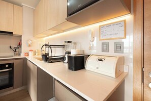 Fridge, microwave, stovetop, toaster