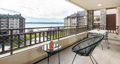 Lake Encanto 2D con Vista al Lago