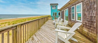 Oceanfront, Dog Friendly Home with Private Pool, Hot Tub, Game Room