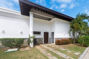 Villa, 2 Bedrooms | Exterior - Pristine Bay 1205 2 Bedroom Villa (Roatan)