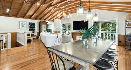 Old Seagrove "Angel's Share" 4BR | Sleeps 10 | Heated Pool | Updates | 🐶