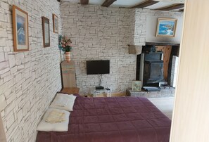 1 camera, Wi-Fi gratuito, lenzuola