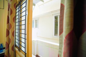 Deluxe Double Room, Balcony, City View | Balcony