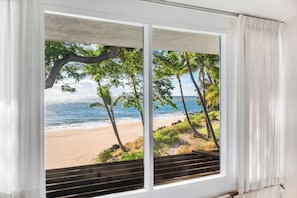 Interior - Maui Kamaole One Beachfront Condo at Charley Young Beach (Kihei)