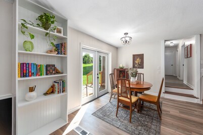 The Sweet Pea 3BD 2BA Cozy, Stylish Stay Just Minutes from I-40 & Everything