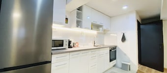 Vintage Apartment / Free Parking / 85sqm