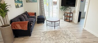 Charming 3-bedroom house with a Pond View/pet friendly