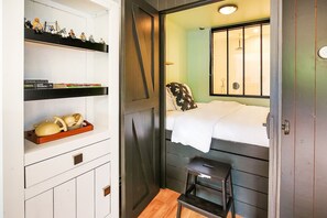 Apartment | 1 bedroom, individually furnished