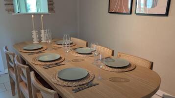 House | Dining
