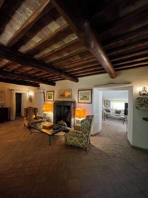 Interior - Villa Disba | Unique View and Tranquility in the Heart of Umbria (Umbria)