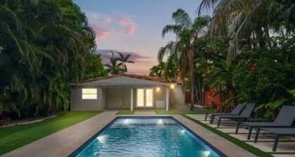 Villa Miami Poolside Paradise