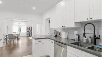 Villa, 3 Bedrooms, Private Pool | Private kitchen