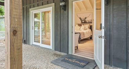 Cashiers Hideaway - Right at the Crossroads in Cashiers