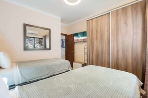 2 bedrooms, WiFi, bed sheets - Modern Home with Lush Mountain Views and Spectacular Shaded Terrace in Private Gated Community (Playa Potrero)
