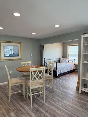 3 bedrooms, WiFi