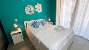 WiFi, bed sheets