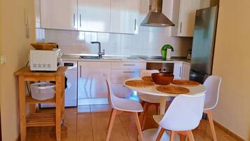 Apartamento, 1 habitación, vistas a la ciudad | Interior