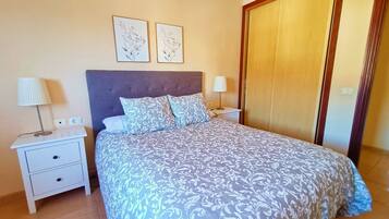 Apartament, 2 dormitoris, pati, vistes a la ciutat | 2 dormitoris