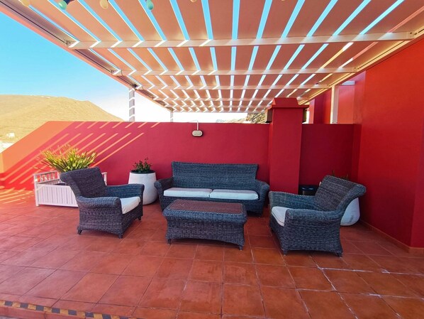 Appartamento, 2 camere da letto, terrazzo, vista città | Lounge