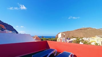 Apartament, 2 dormitoris, terrassa, vistes a la ciutat | Àrea exterior de l'allotjament