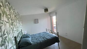 3 sovevĂŠrelser, gratis Wi-Fi, sengetĂžj