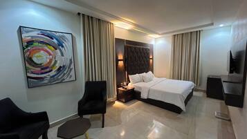 Egyptian cotton sheets, premium bedding, memory foam beds, free WiFi