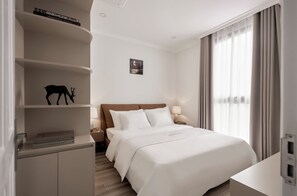 Allergivenligt sengetøj, minibar, individuel indretning, skrivebord