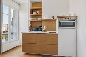 City Apartment, 1 Double Bed with Sofa bed, Non Smoking | Private kitchen