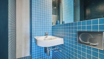 City-Apartment, 1 Doppelbett und Schlafsofa, Nichtraucher | Badezimmer