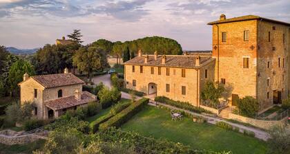 Cosy retreat in Castello Monticelli; 2 hrs from Florence; minimum stay 2 months.