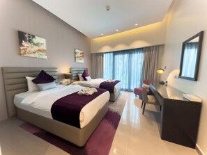 2 chambres, fer et planche à repasser, Wi-Fi, draps fournis