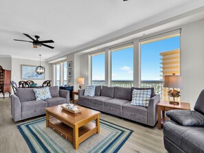 Smart TV, DVD player