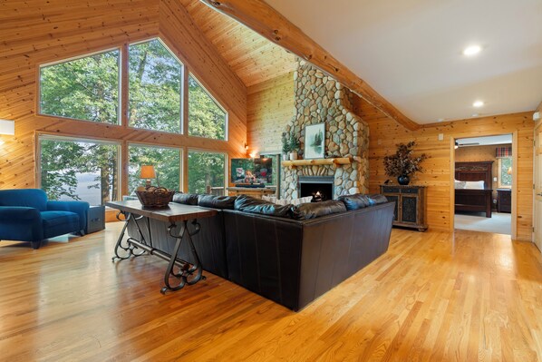 Smart TV, fireplace, table tennis, books